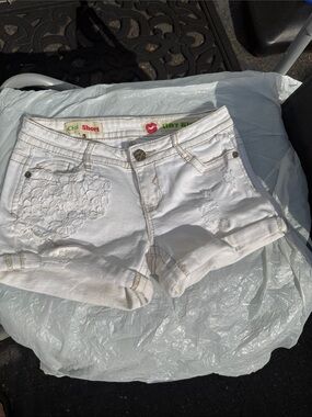 🌼Hot kiss Cici shorts